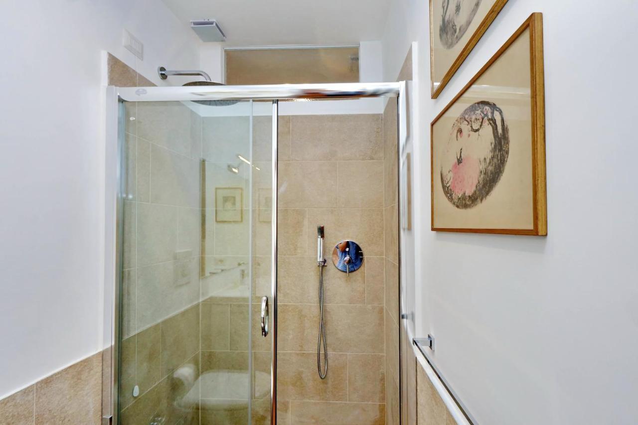 Sistina Apartment Rome Bagian luar foto