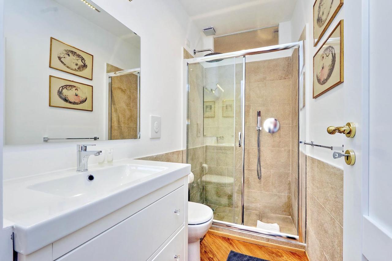 Sistina Apartment Rome Bagian luar foto